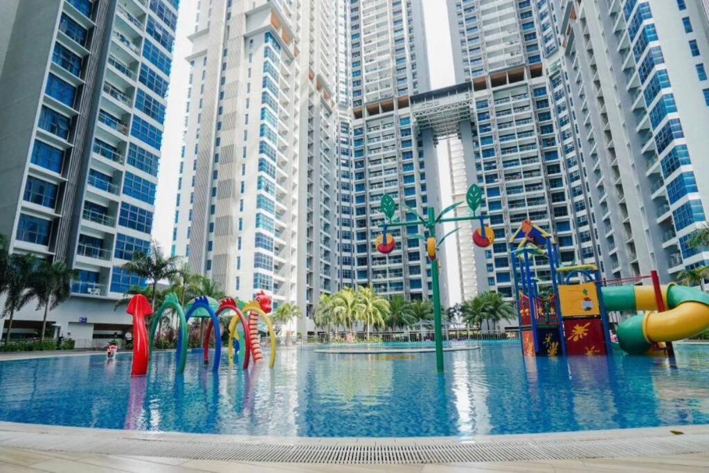 Instay Atlantis - The Orange Malacca Exterior foto